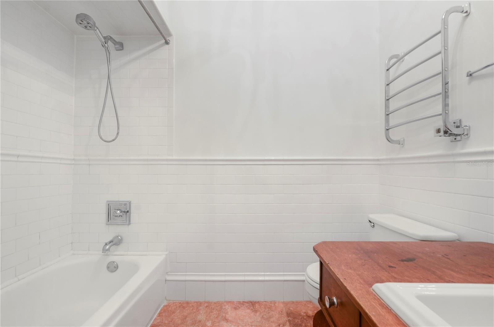Image 17 of 25 For 1202 Washington Street