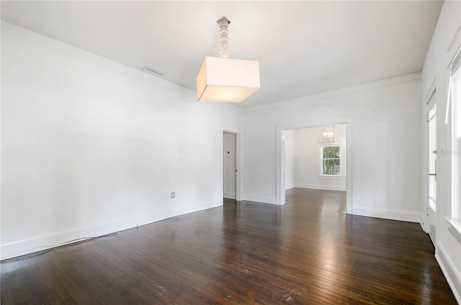 Image 7 of 25 For 1202 Washington Street