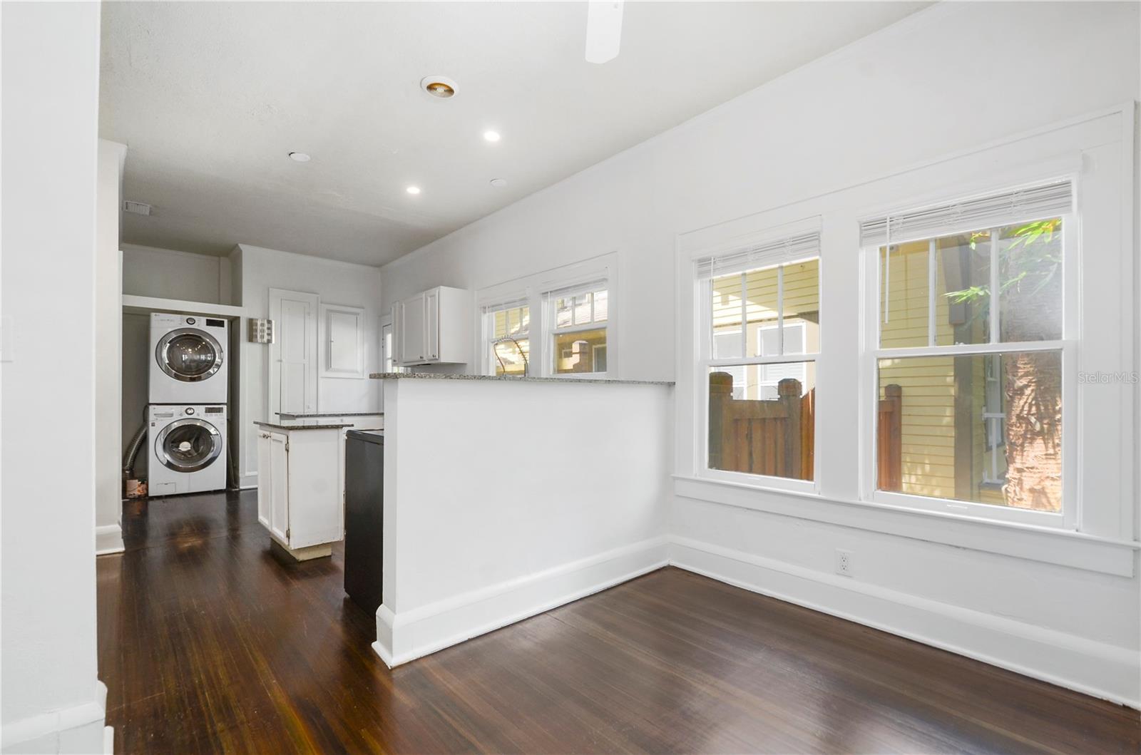 Image 9 of 25 For 1202 Washington Street