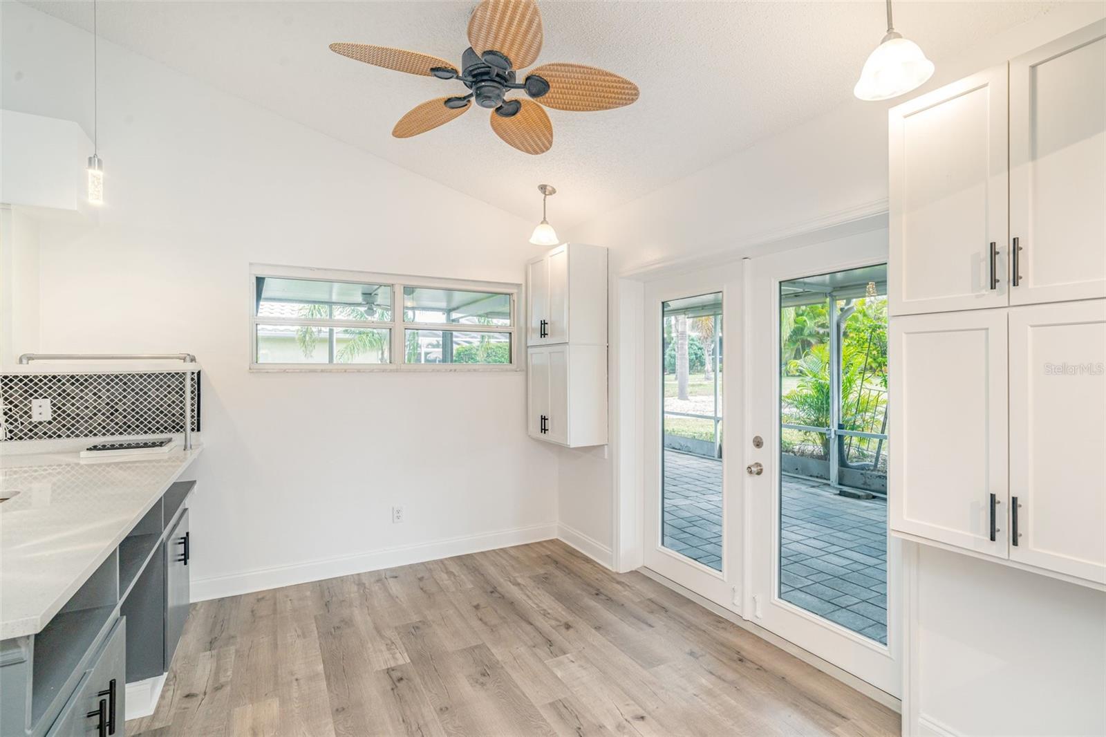 Image 11 of 31 For 2048 Berry Roberts Drive
