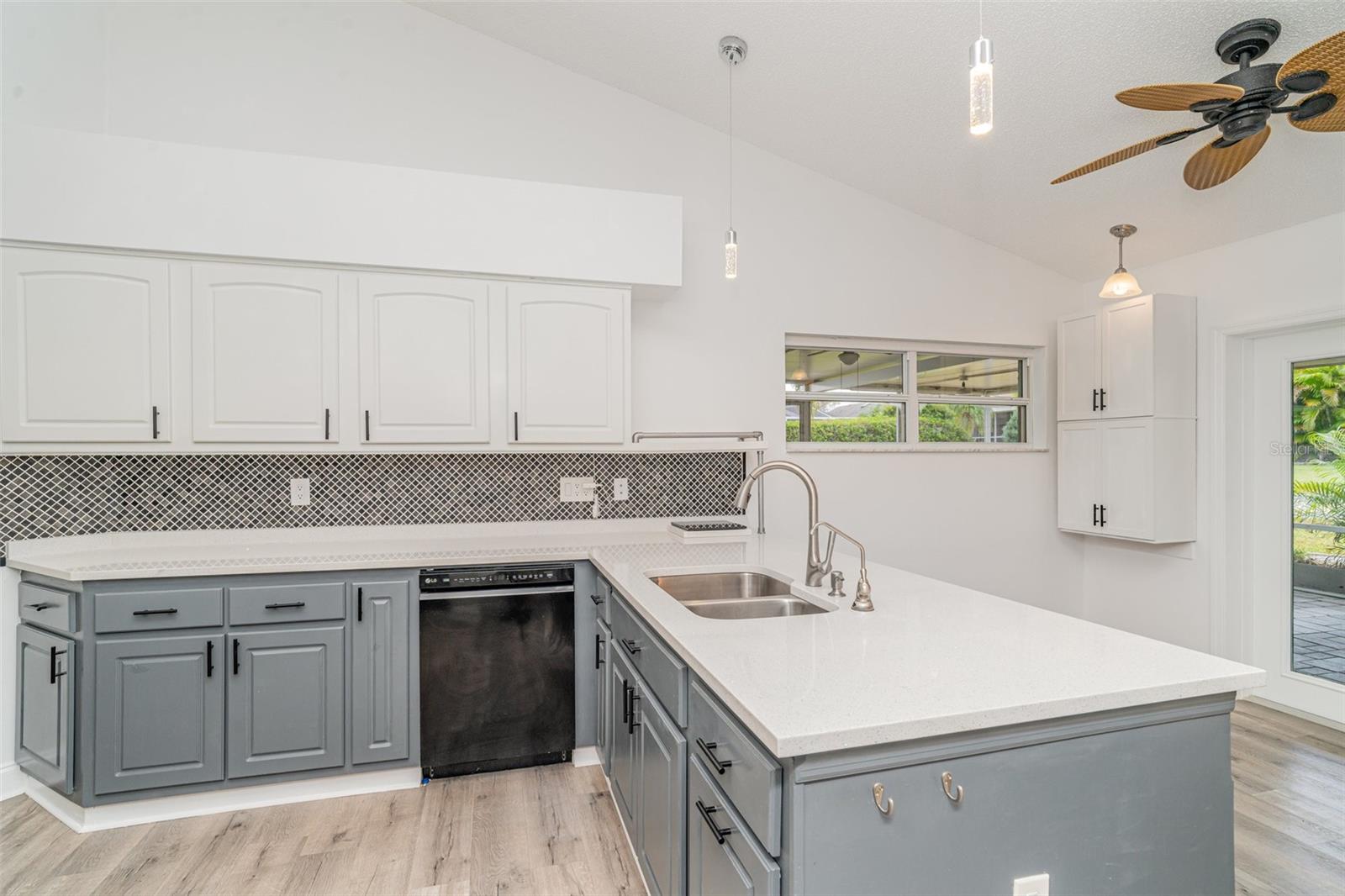Image 14 of 31 For 2048 Berry Roberts Drive