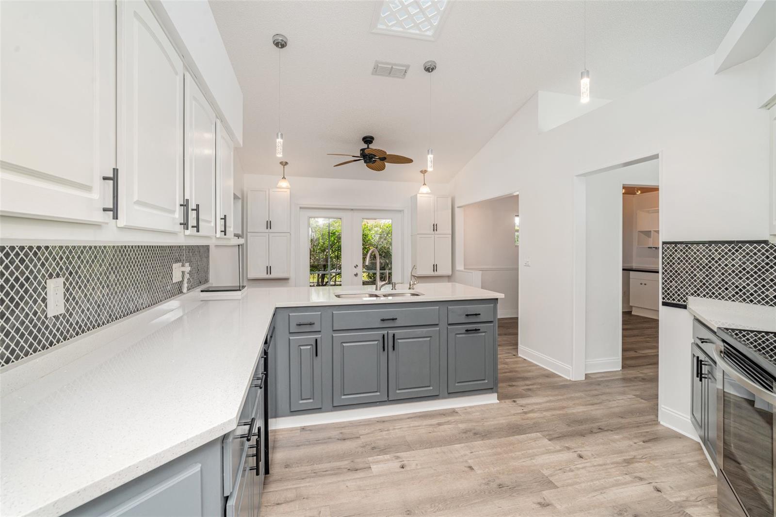 Image 15 of 31 For 2048 Berry Roberts Drive