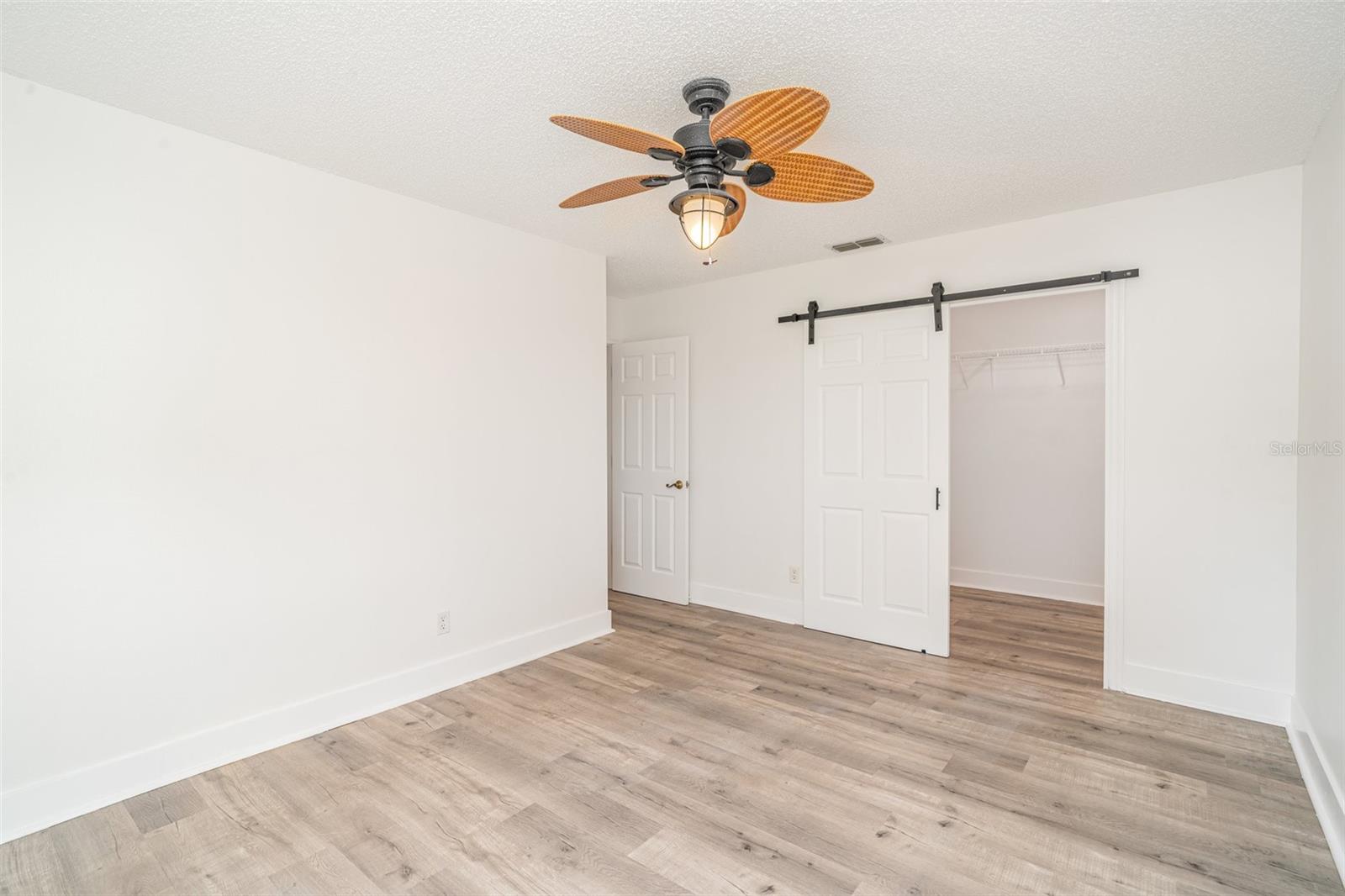Image 16 of 31 For 2048 Berry Roberts Drive