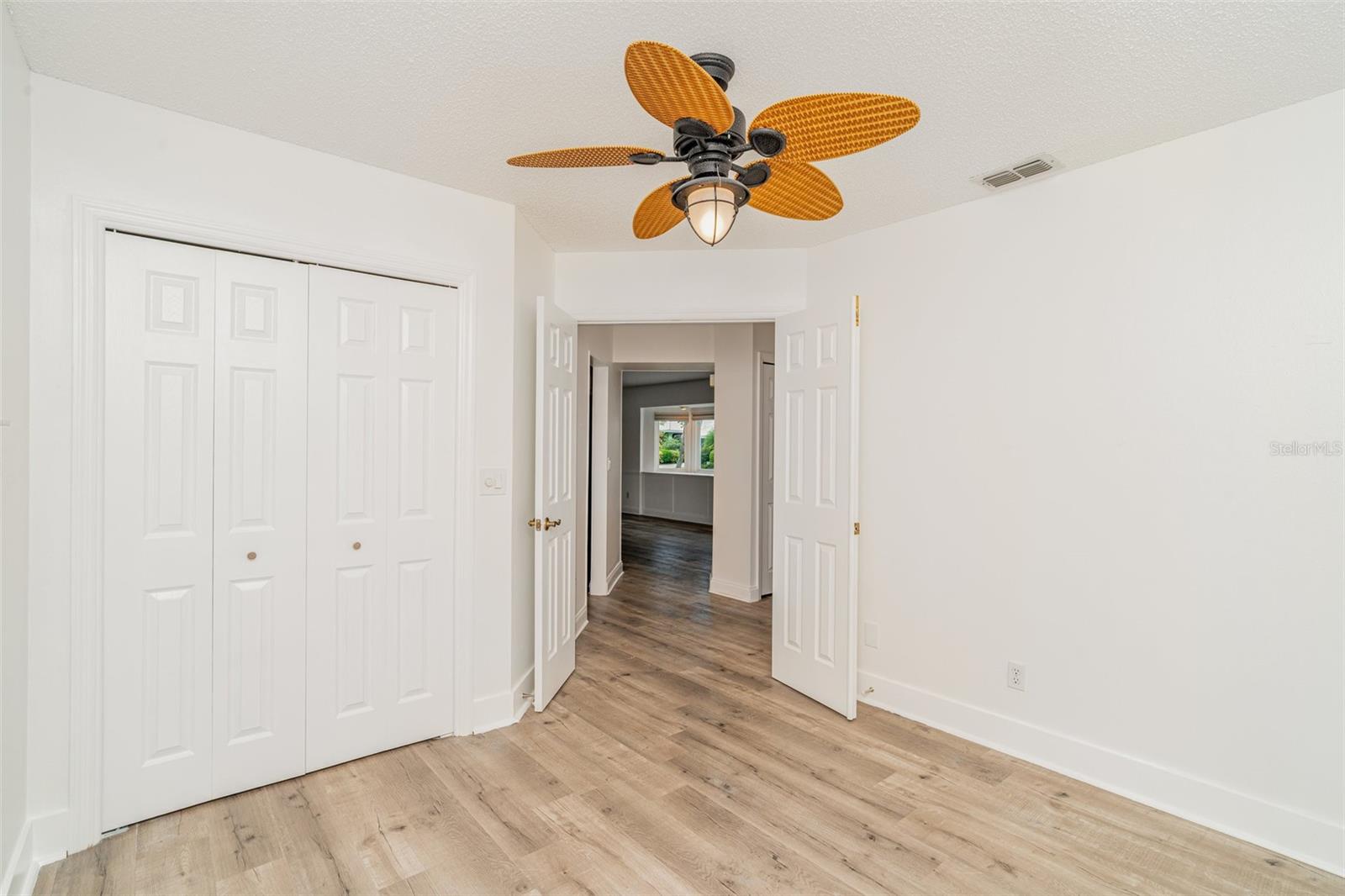 Image 21 of 31 For 2048 Berry Roberts Drive