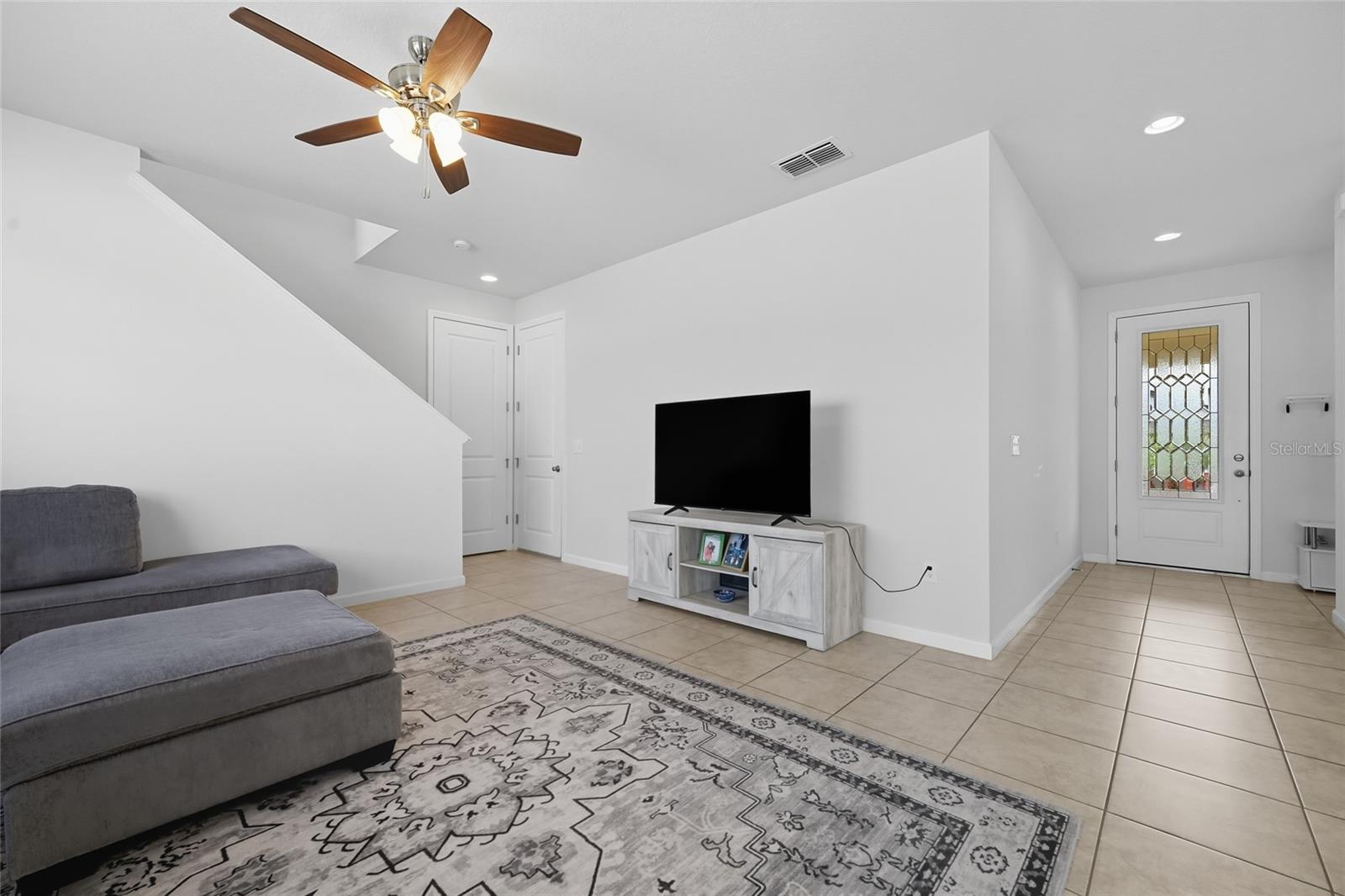 Image 17 of 33 For 938 Fallon Hills Drive