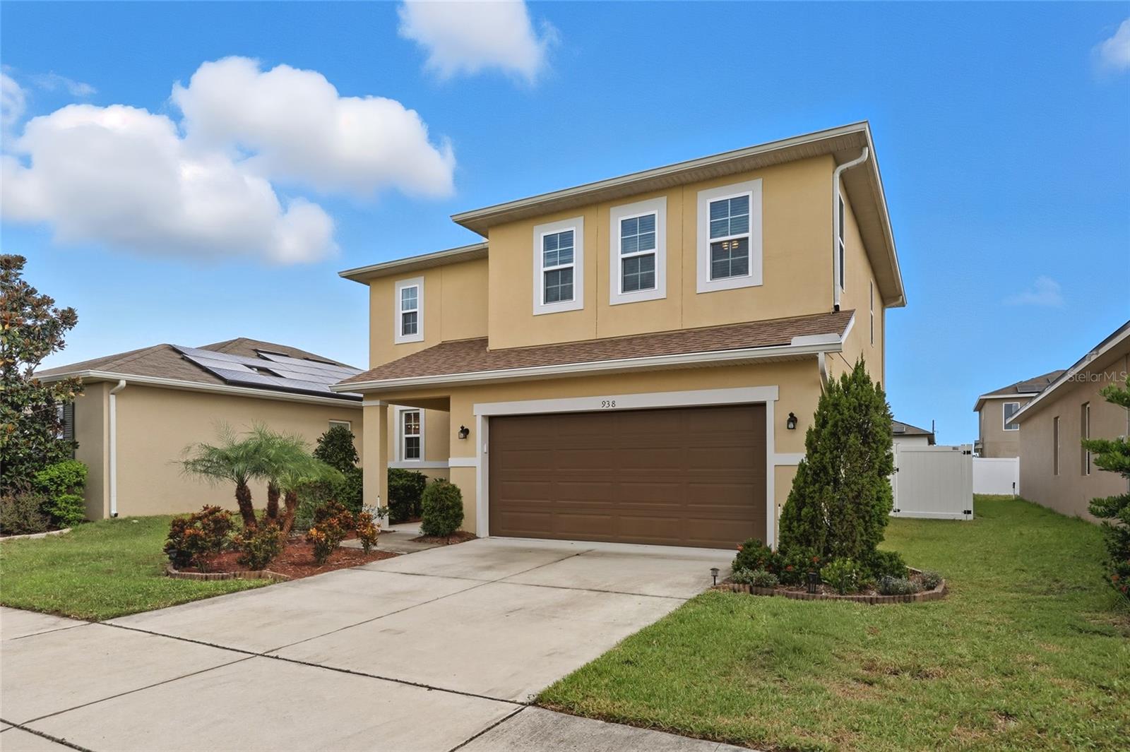 Image 2 of 33 For 938 Fallon Hills Drive