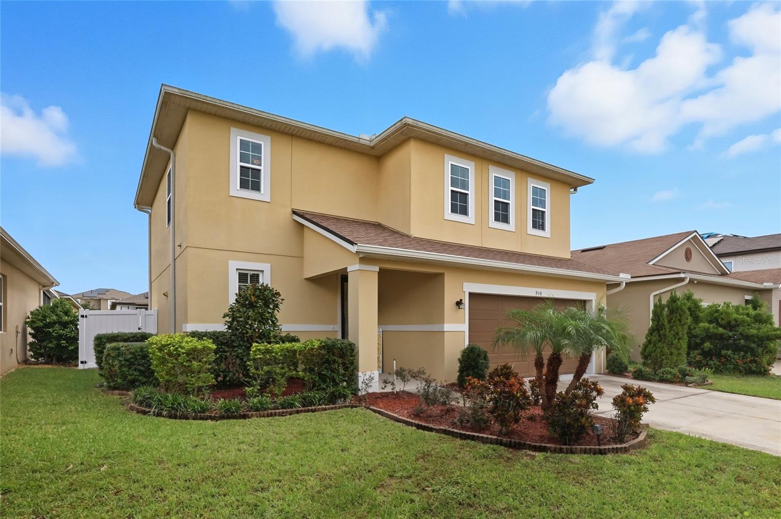 Image 3 of 33 For 938 Fallon Hills Drive