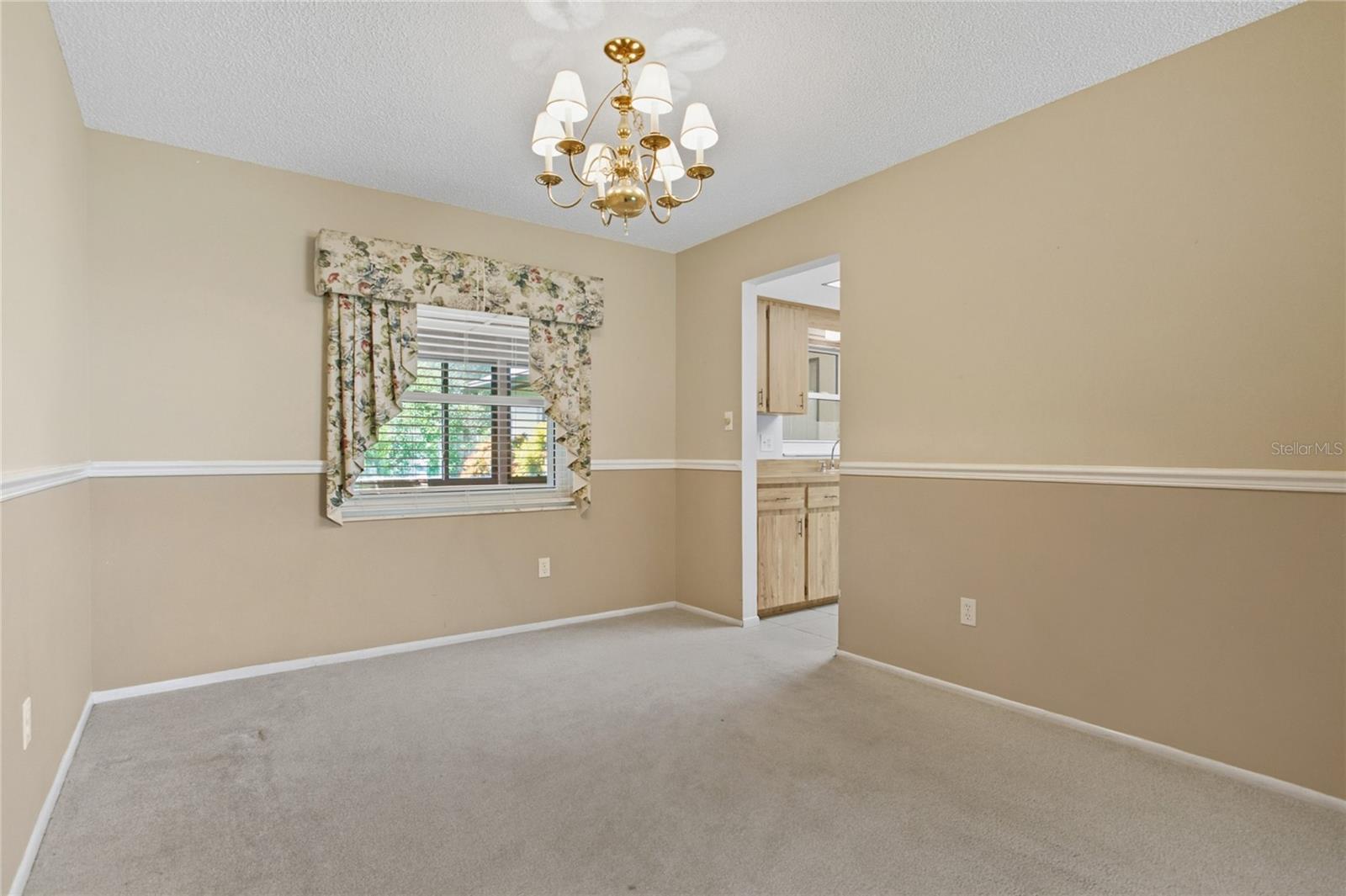 Image 14 of 38 For 4760 Saint Brides Circle