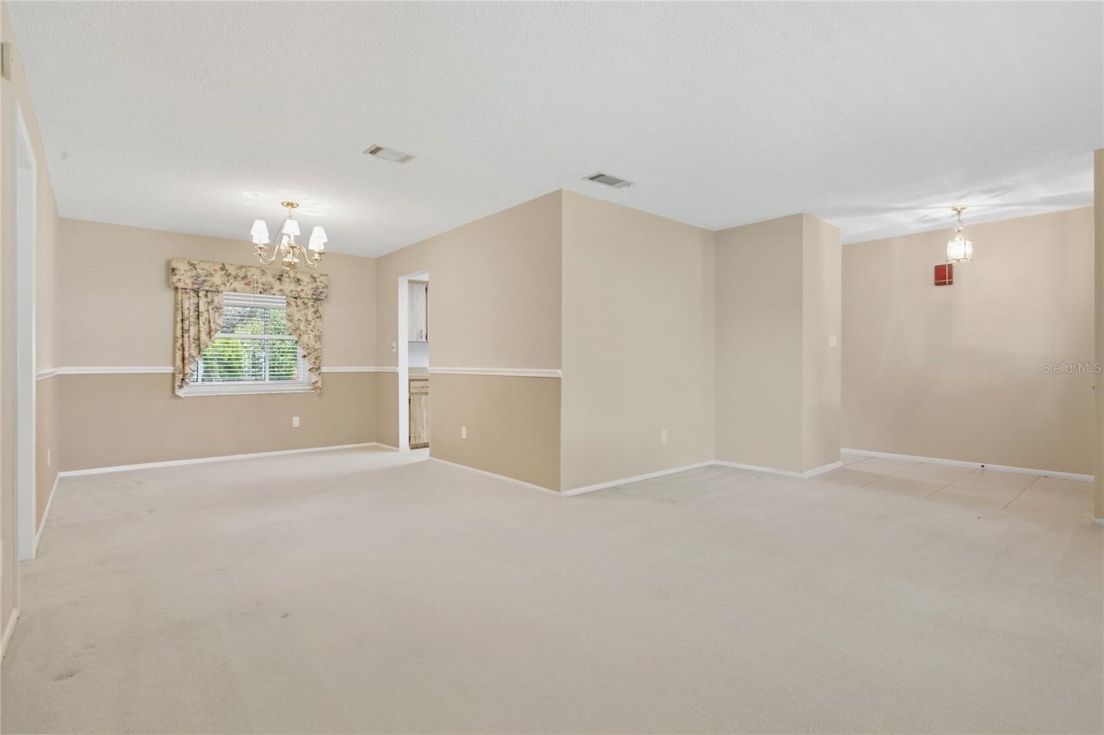 Image 4 of 38 For 4760 Saint Brides Circle