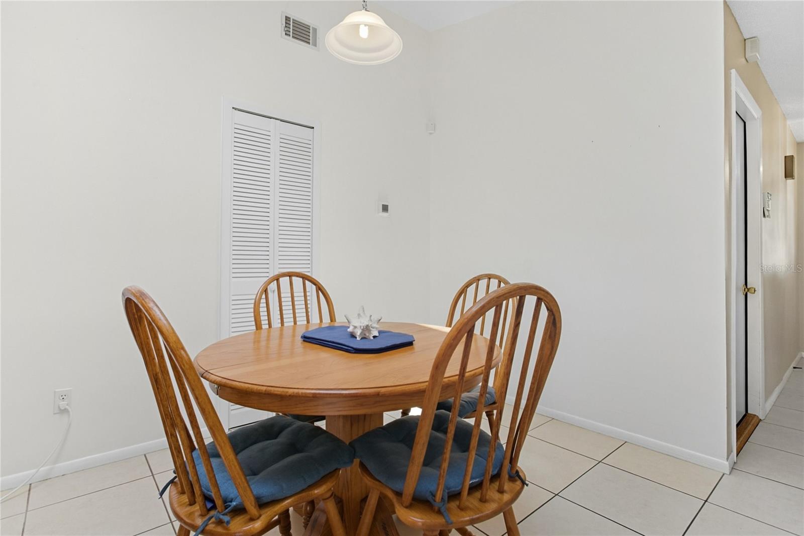 Image 8 of 38 For 4760 Saint Brides Circle