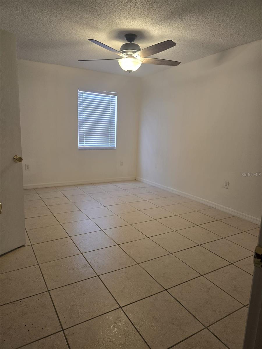 Image 10 of 17 For 6014 Amberly Court T28