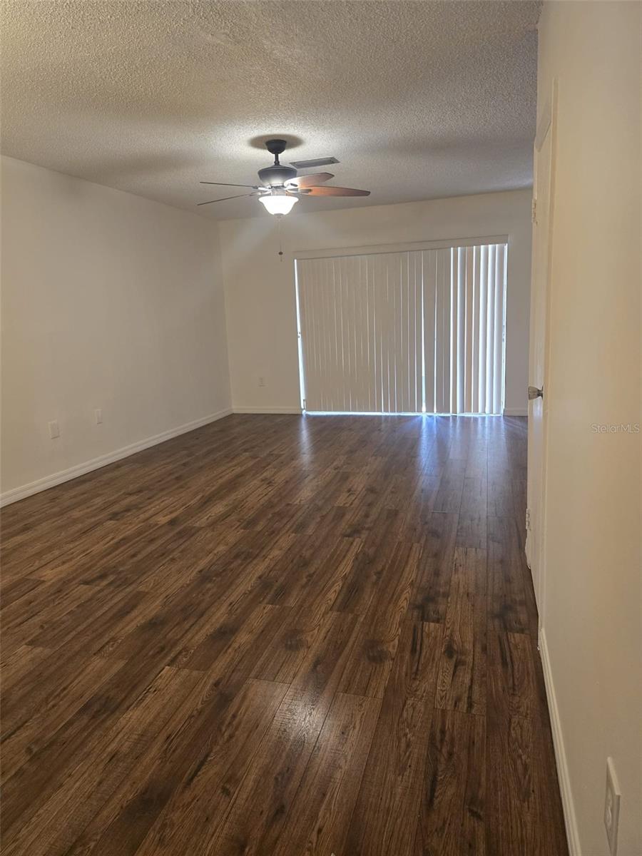 Image 13 of 17 For 6014 Amberly Court T28