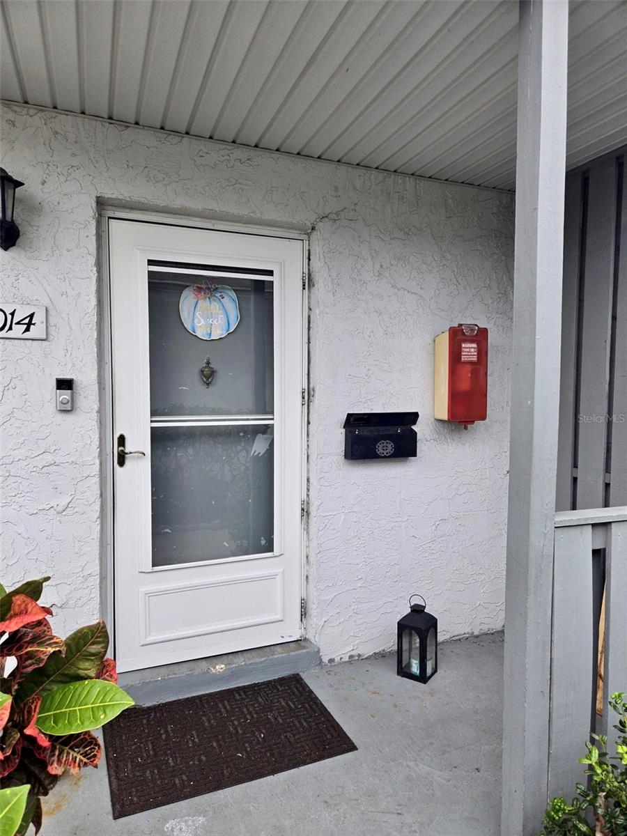 Image 4 of 17 For 6014 Amberly Court T28