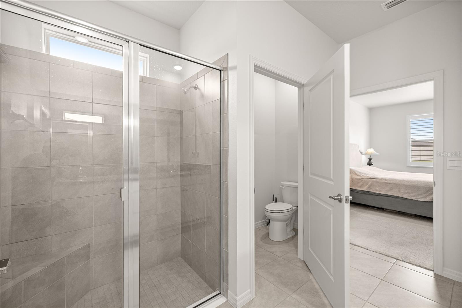 Image 22 of 29 For 6125 88th Loop