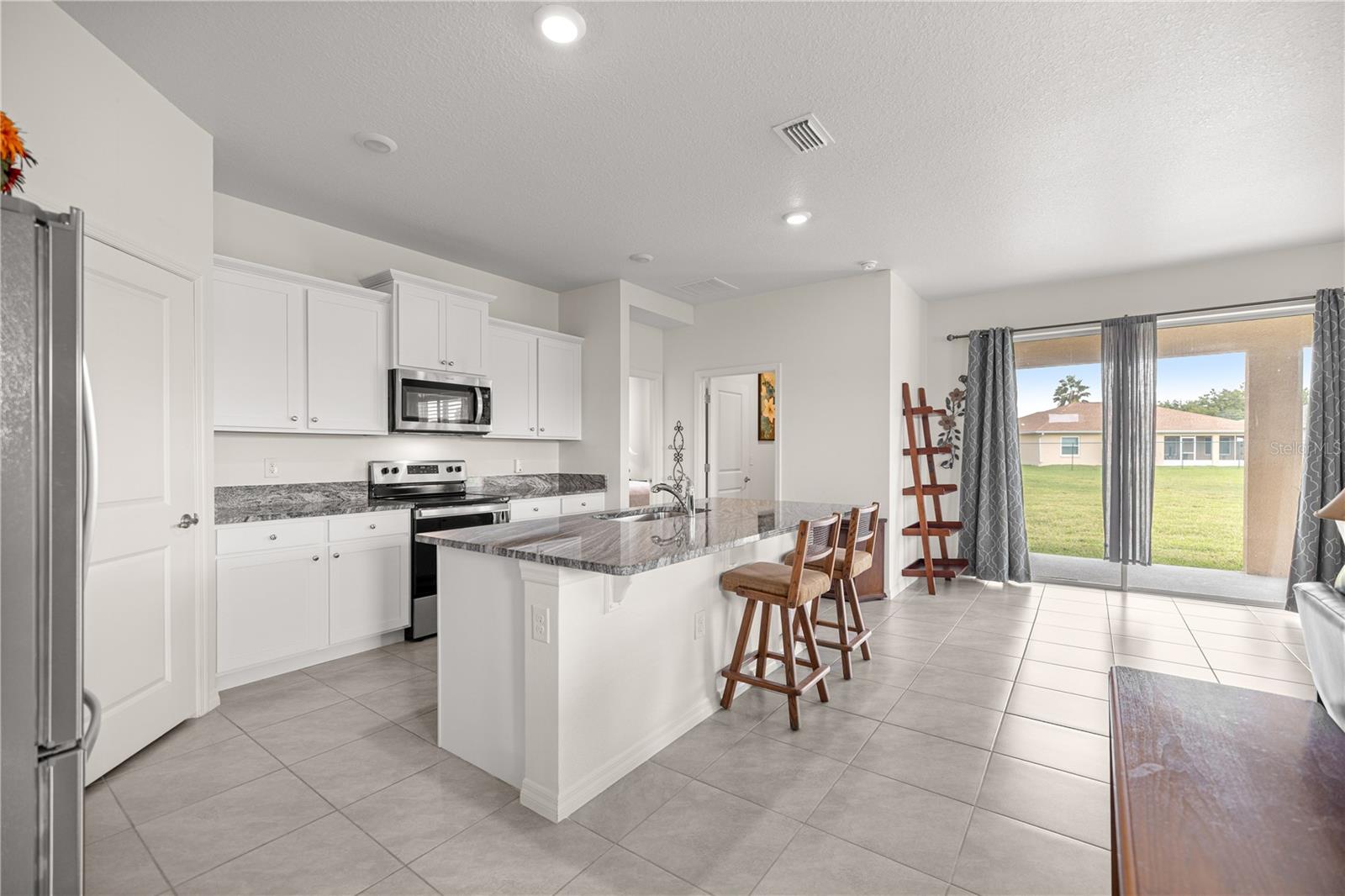 Image 8 of 29 For 6125 88th Loop