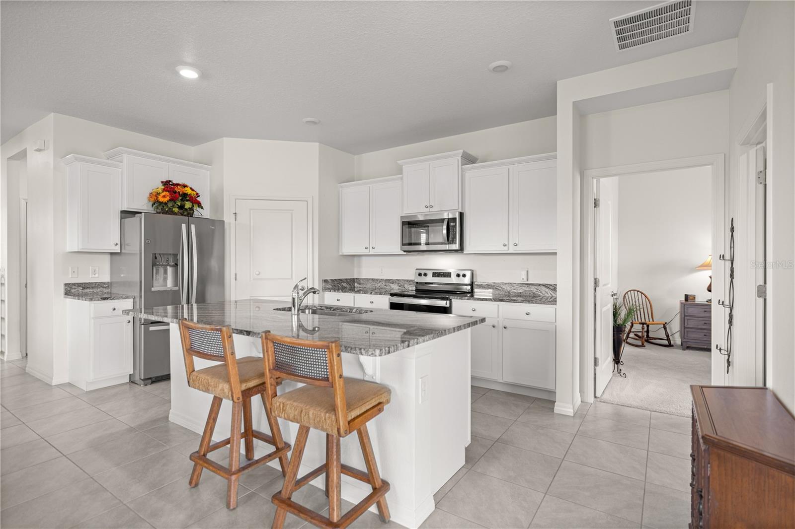 Image 9 of 29 For 6125 88th Loop