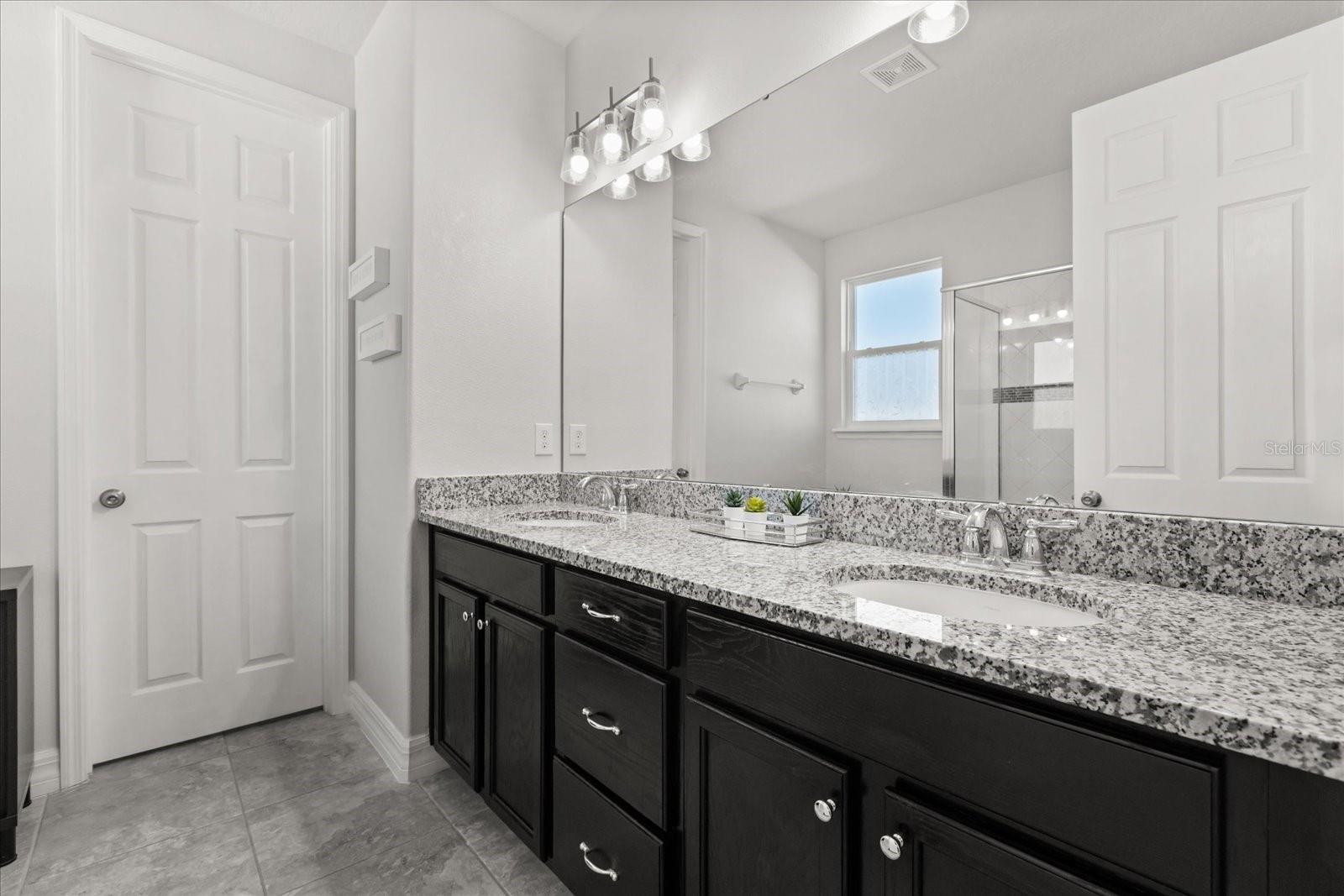 Image 18 of 29 For 2417 Chateau Loop