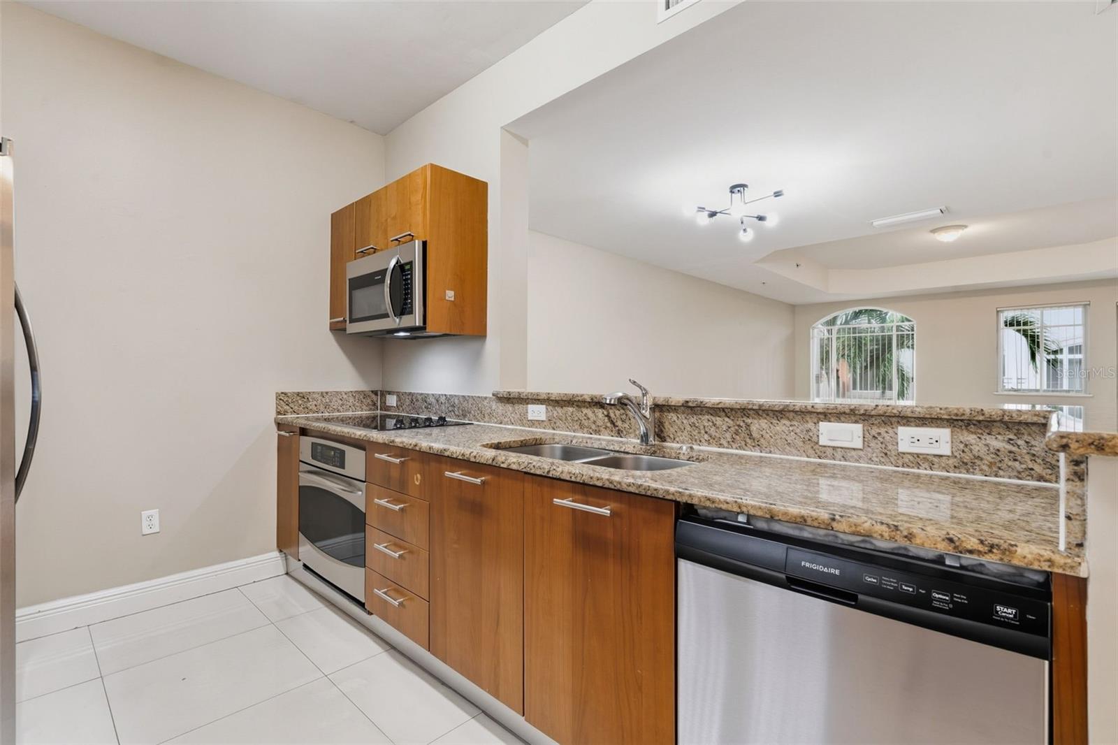 Image 11 of 49 For 18417 27th Court 18417