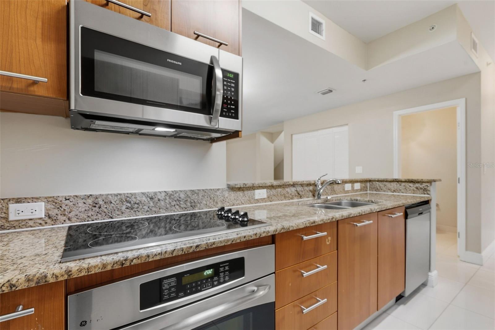 Image 13 of 49 For 18417 27th Court 18417