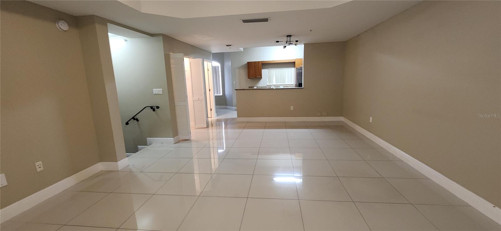 Image 3 of 49 For 18417 27th Court 18417