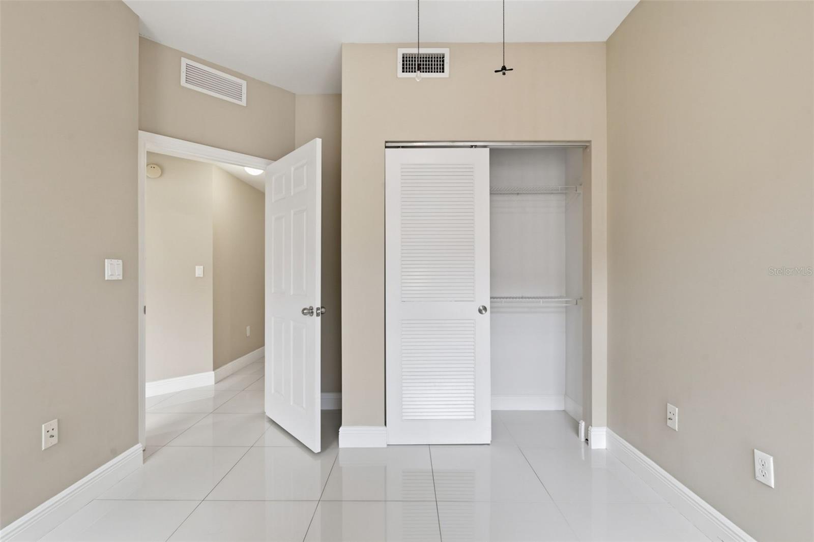 Image 31 of 49 For 18417 27th Court 18417