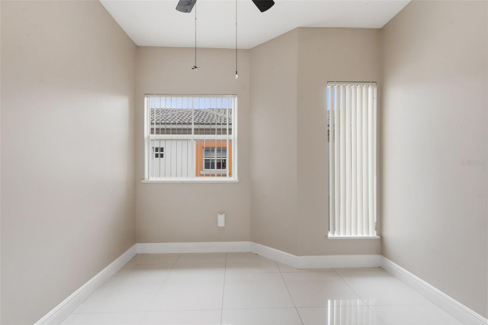 Image 32 of 49 For 18417 27th Court 18417