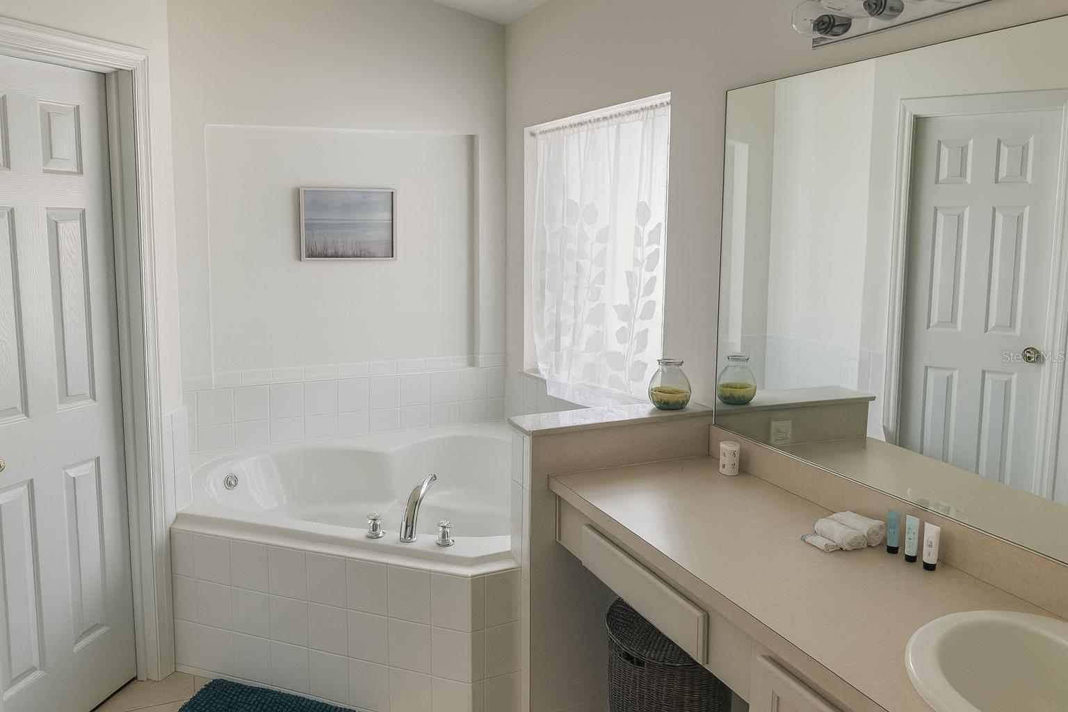 Image 10 of 11 For 155 Barefoot Beach Way