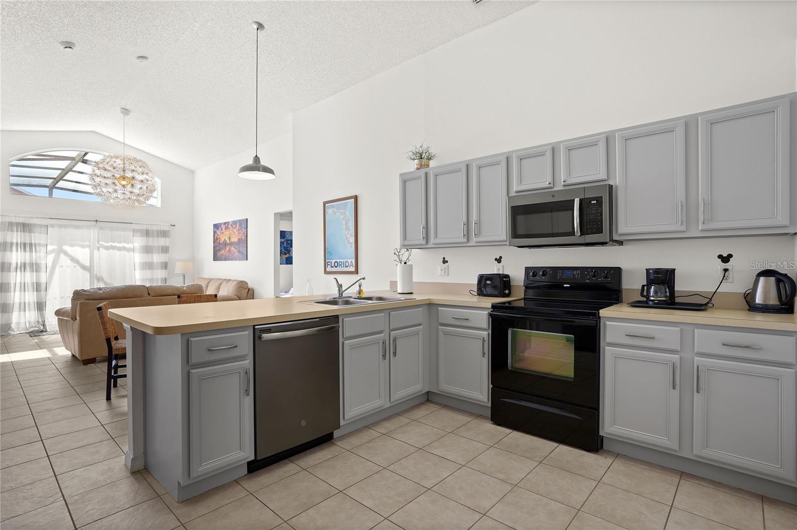 Image 3 of 11 For 155 Barefoot Beach Way