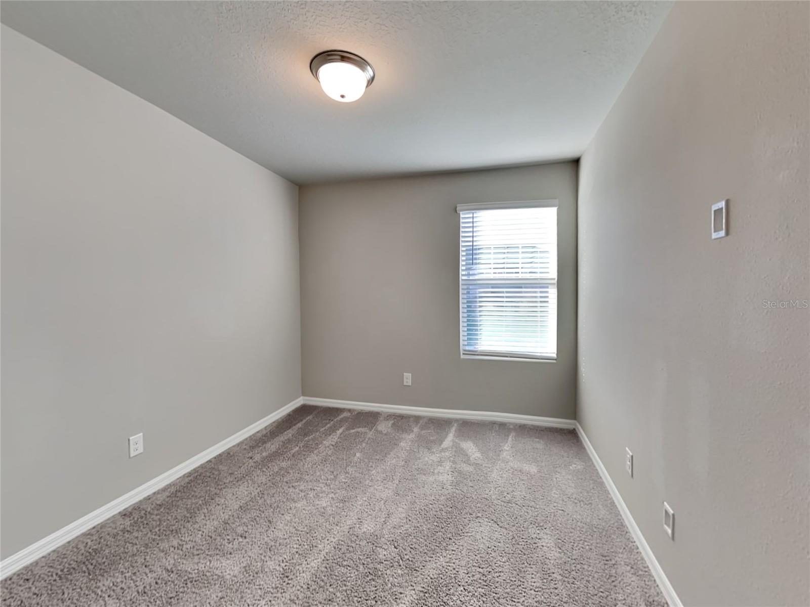 Image 11 of 16 For 1586 Grand Rue Drive