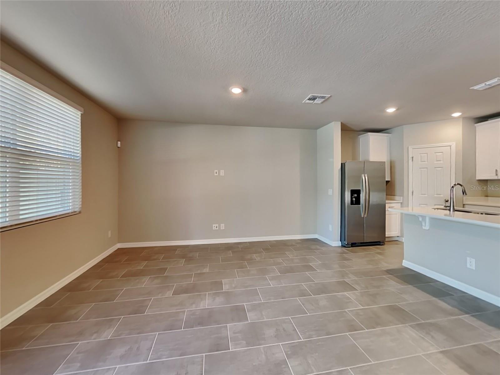 Image 2 of 16 For 1586 Grand Rue Drive