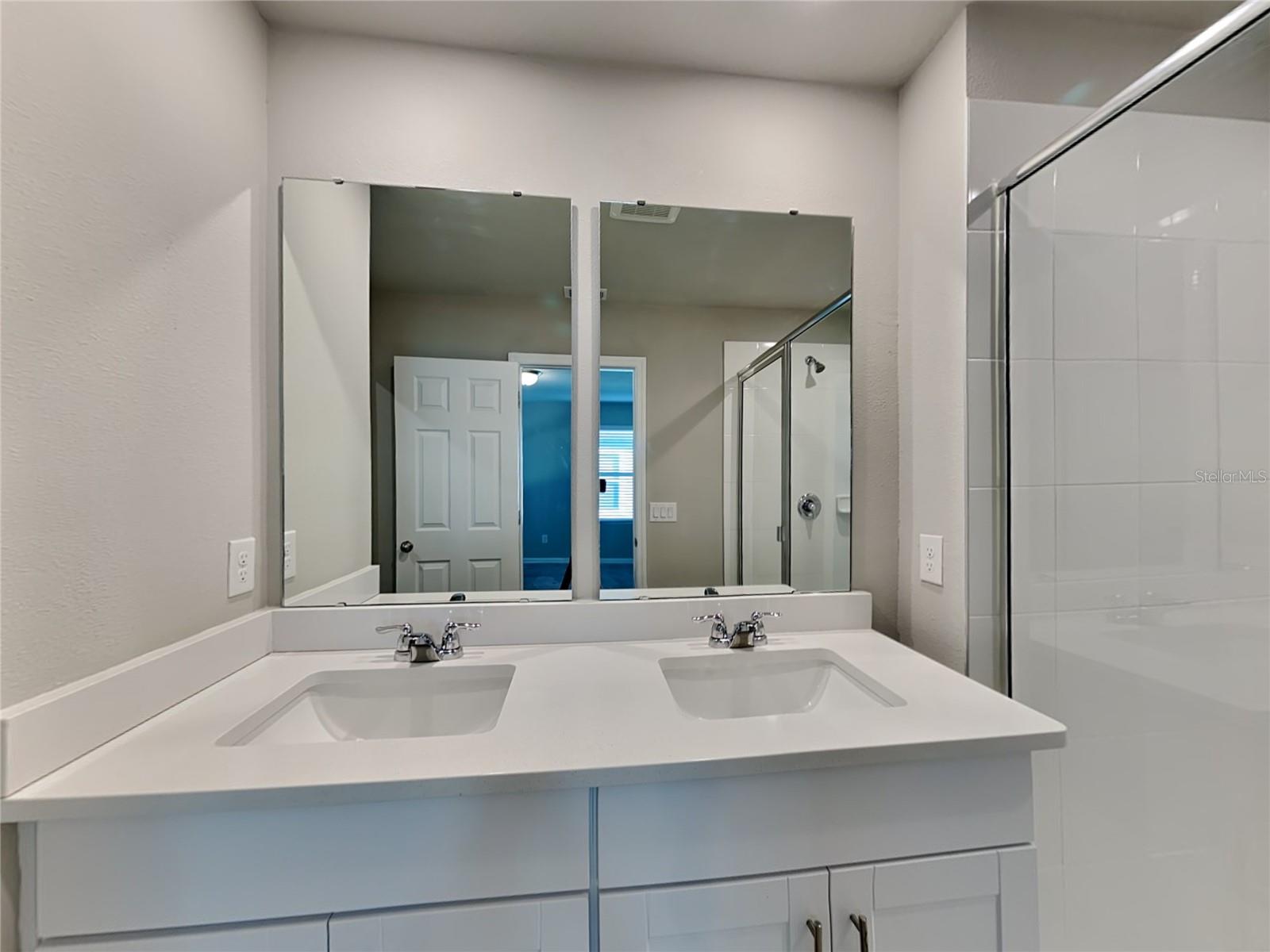 Image 8 of 16 For 1586 Grand Rue Drive