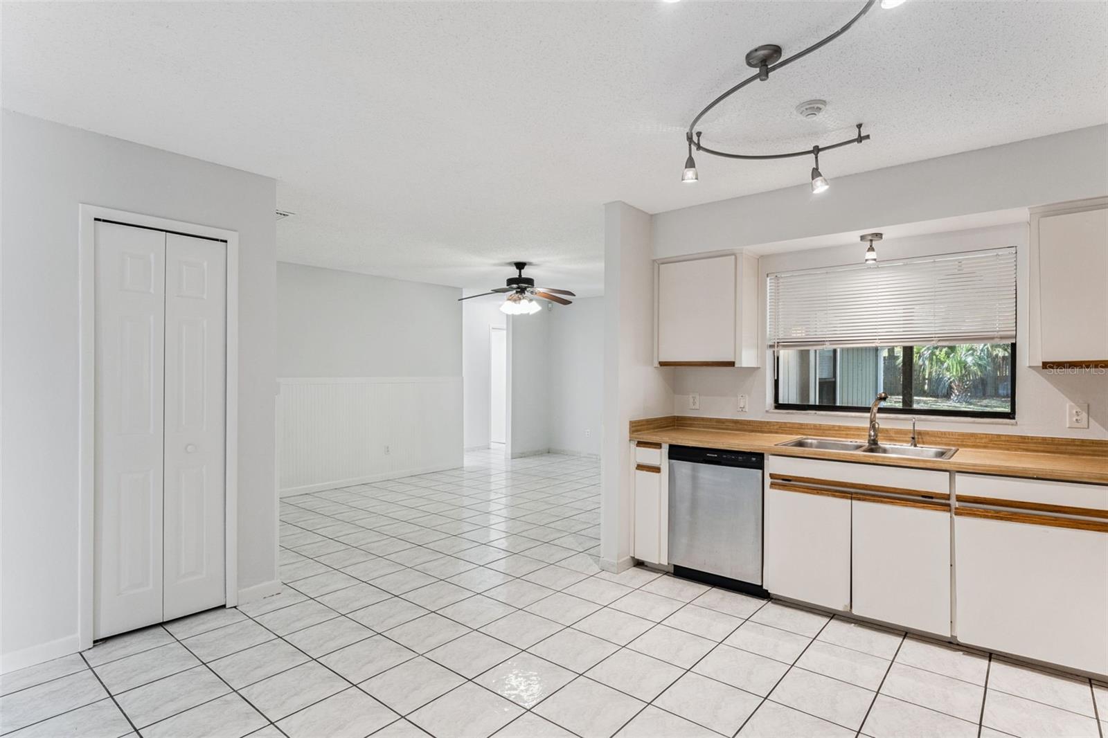 Image 8 of 32 For 1671 Spicewood Lane