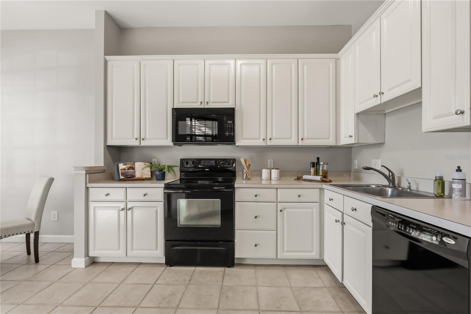 Image 4 of 29 For 1718 Kaleywood Court