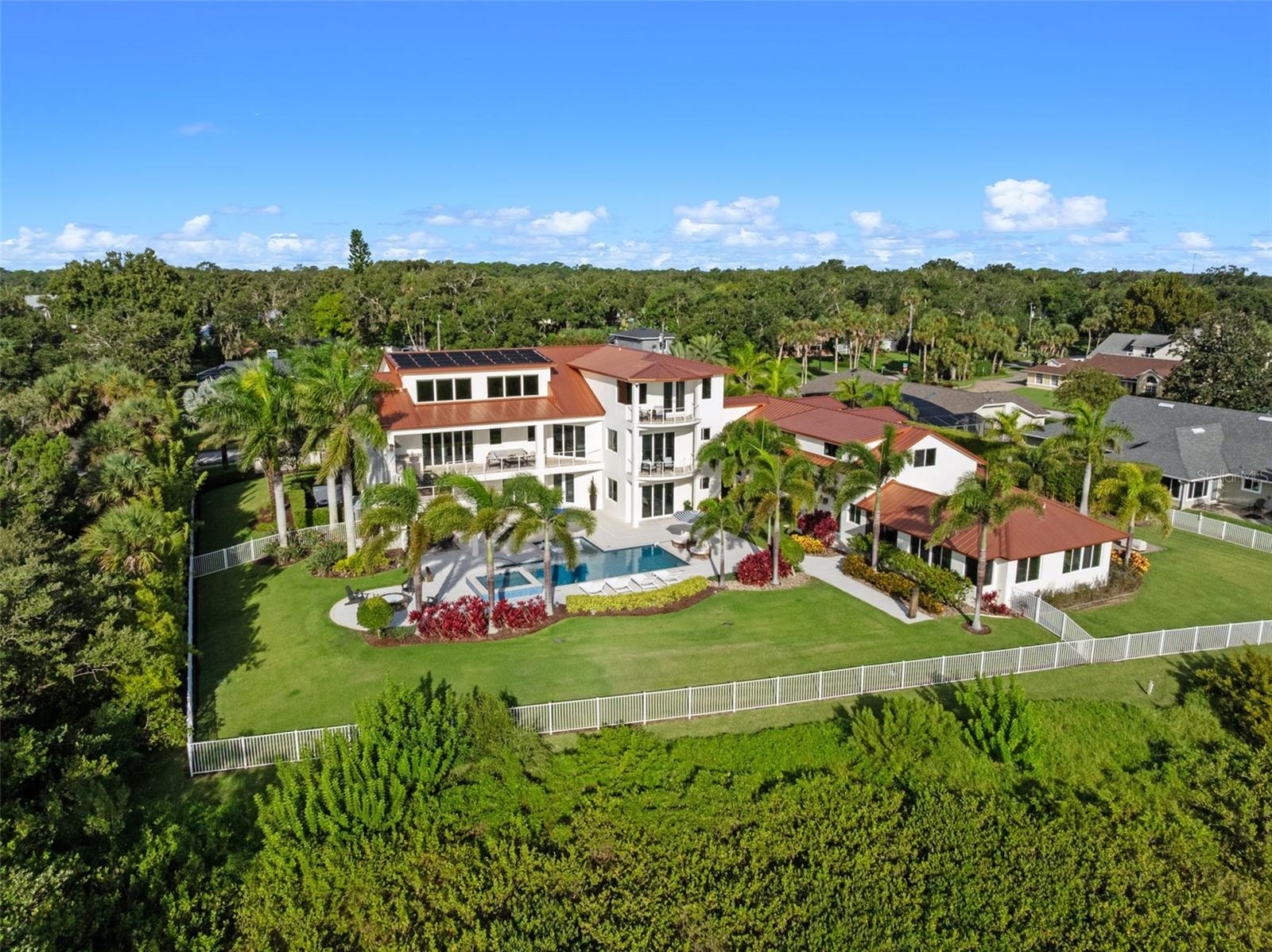 Image 12 of 82 For 1511 Riverside Drive