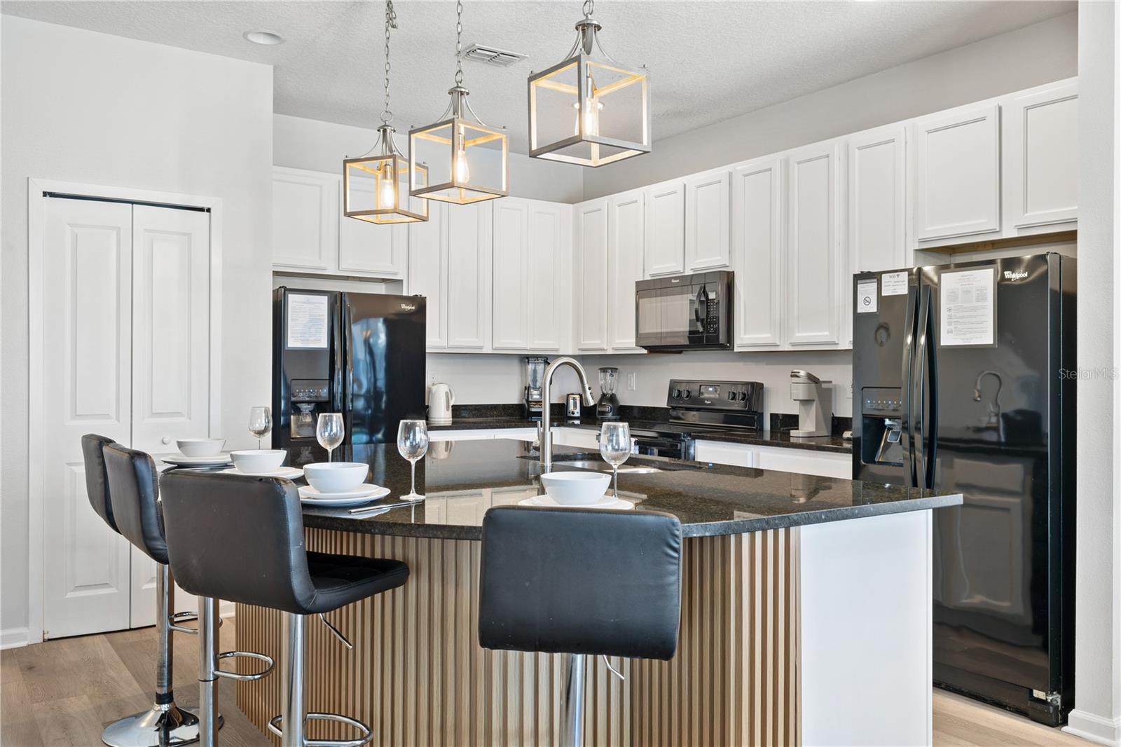 Image 12 of 49 For 2610 Calistoga Avenue