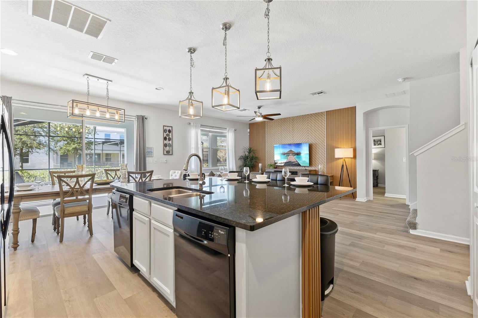 Image 13 of 49 For 2610 Calistoga Avenue