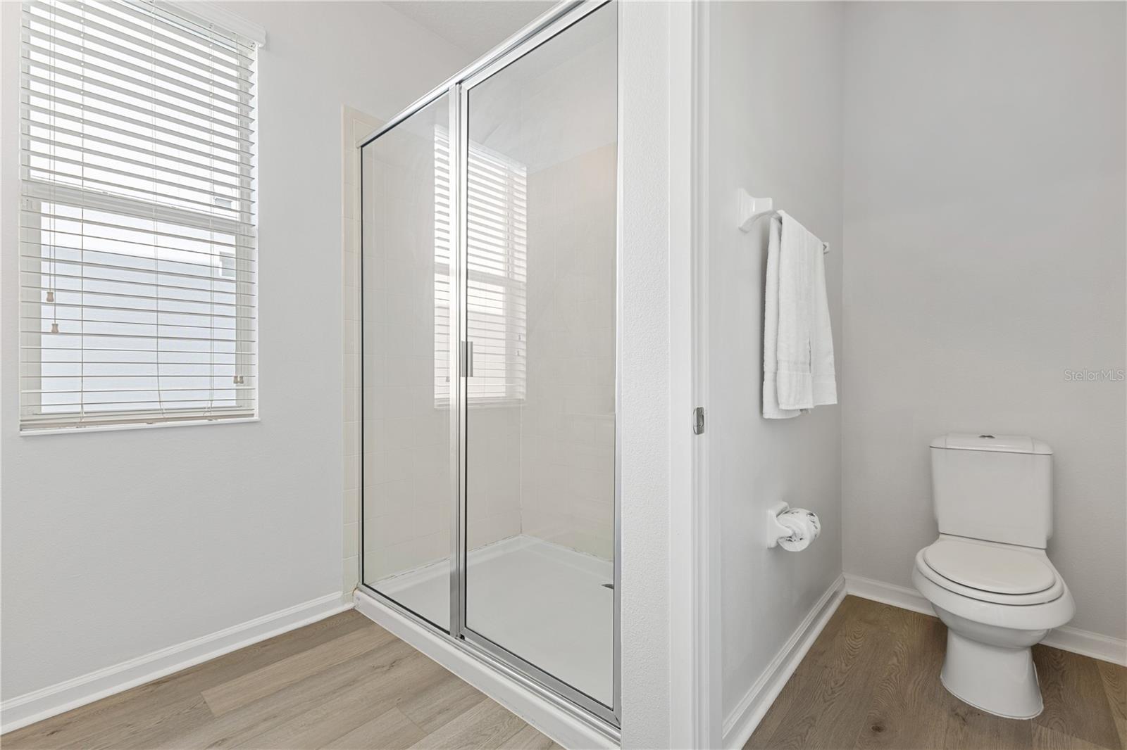 Image 18 of 49 For 2610 Calistoga Avenue