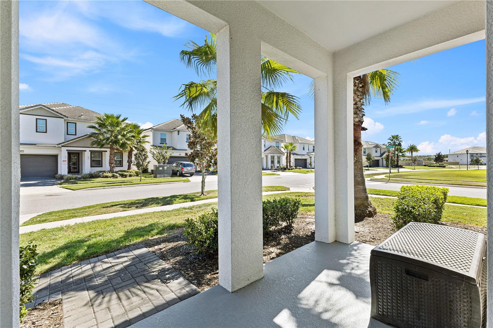 Image 3 of 49 For 2610 Calistoga Avenue