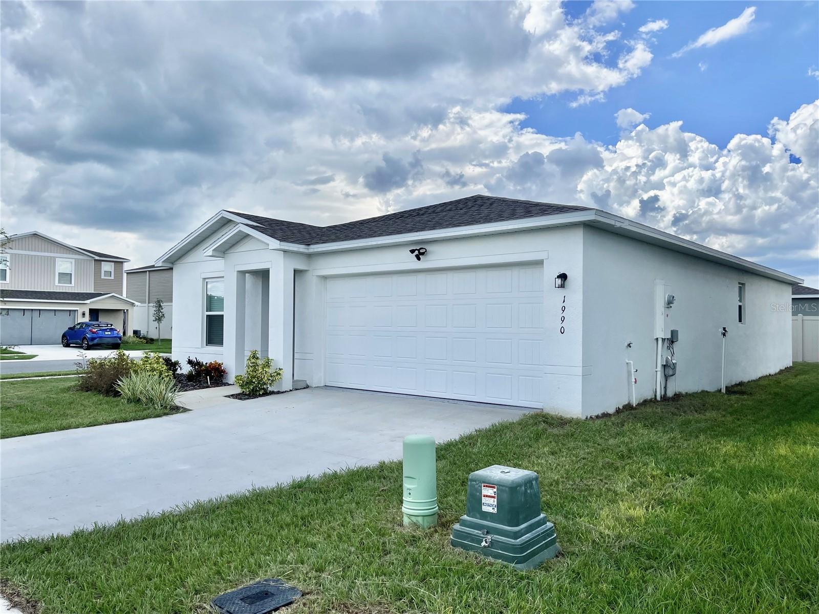 Image 2 of 12 For 1990 Iowa Drive