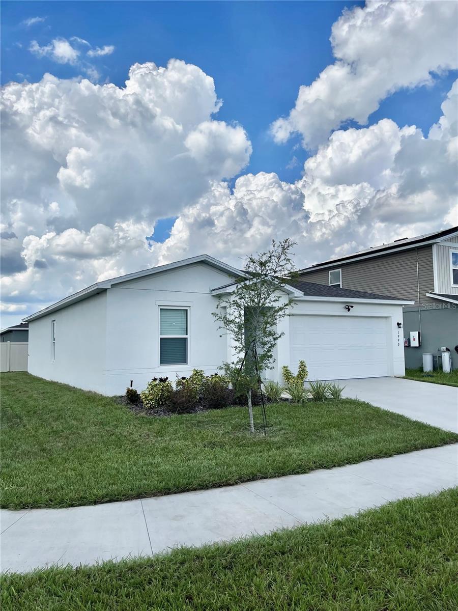 Image 3 of 12 For 1990 Iowa Drive