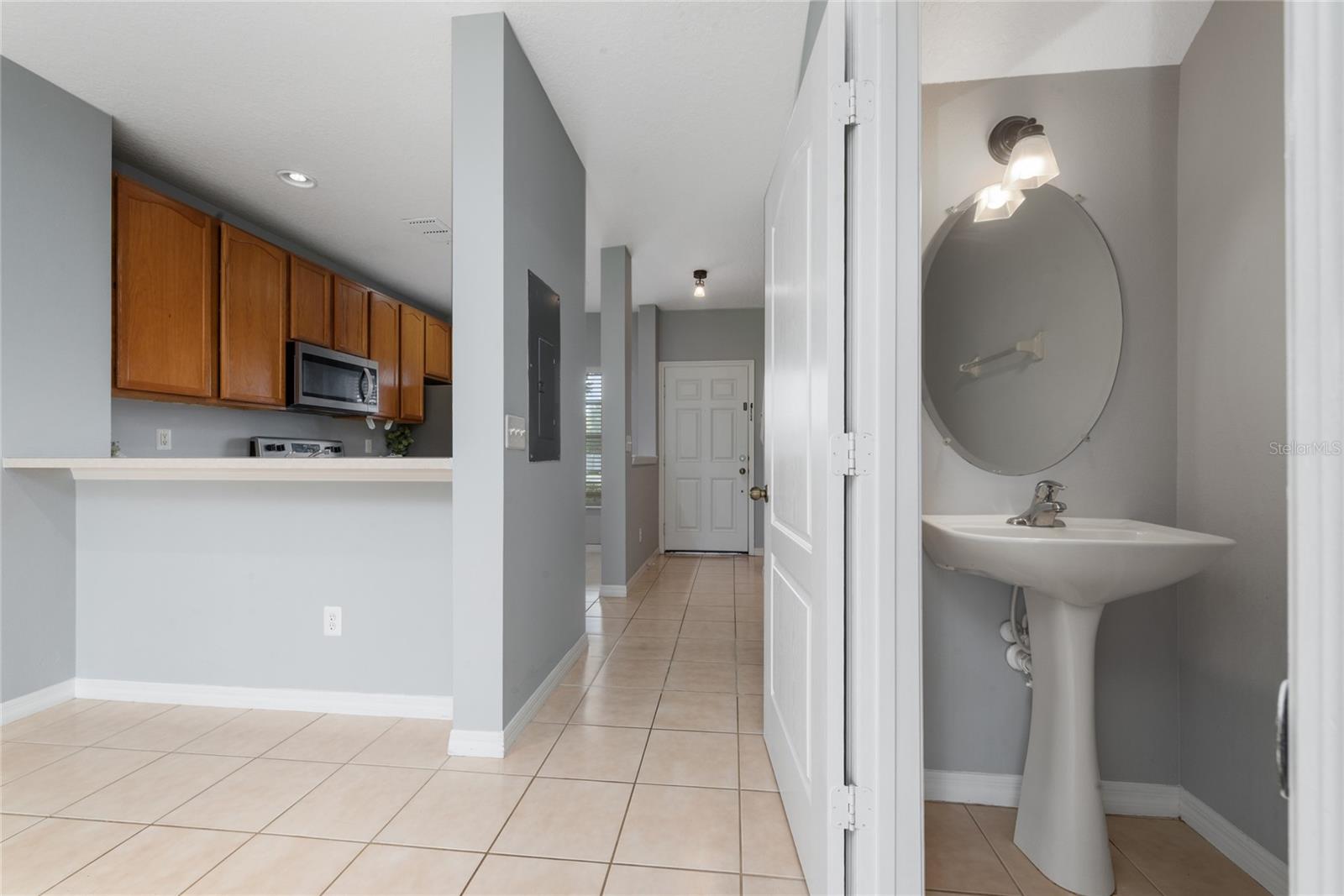 Image 8 of 30 For 9313 Jasmine Flower Lane 185