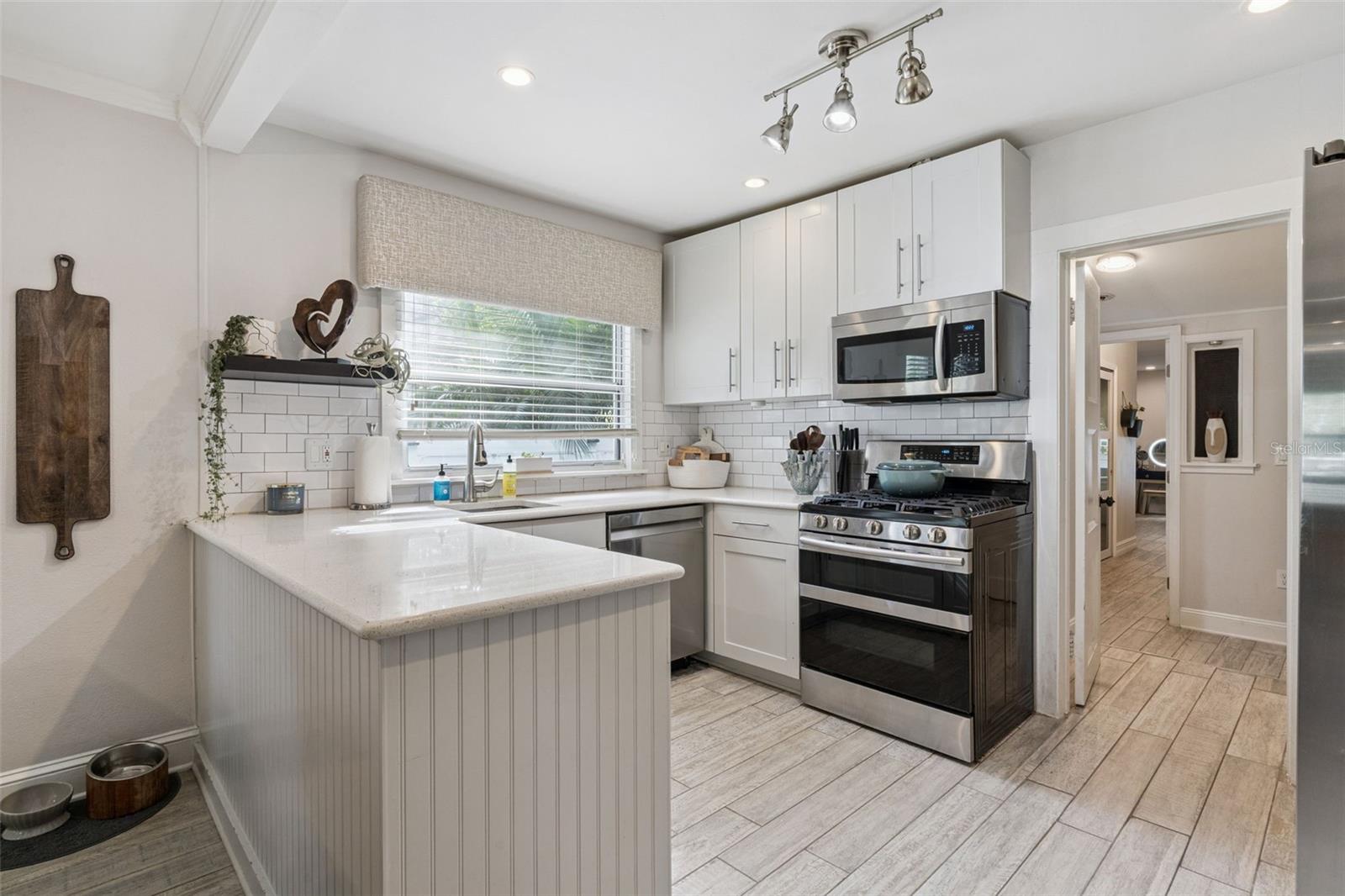 Image 12 of 42 For 1716 Garvin Street