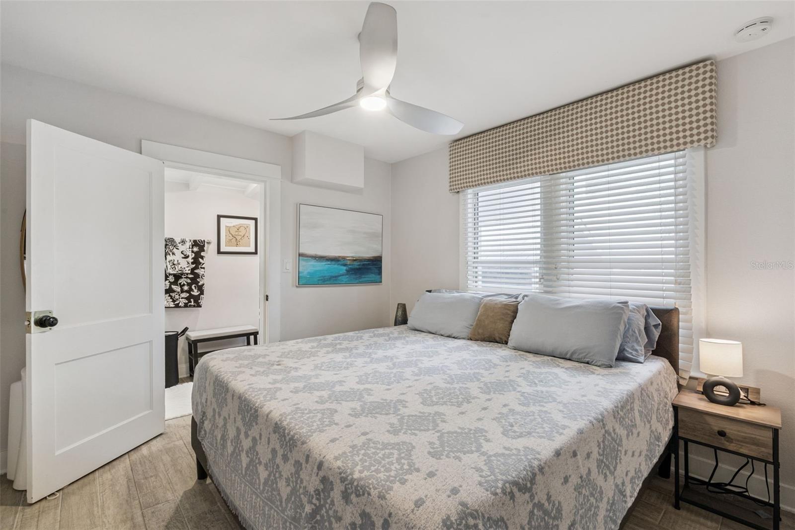 Image 23 of 42 For 1716 Garvin Street