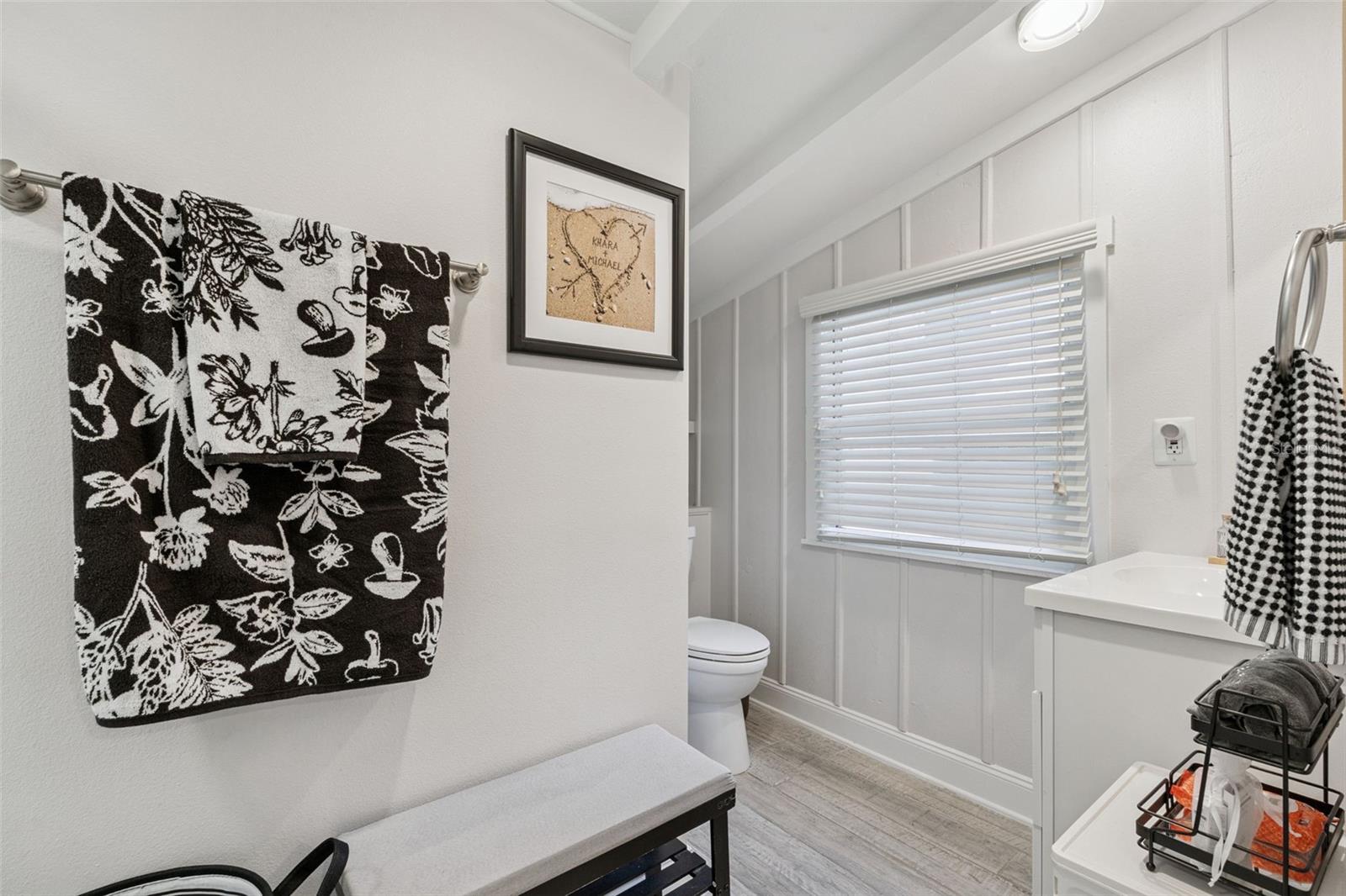 Image 24 of 42 For 1716 Garvin Street