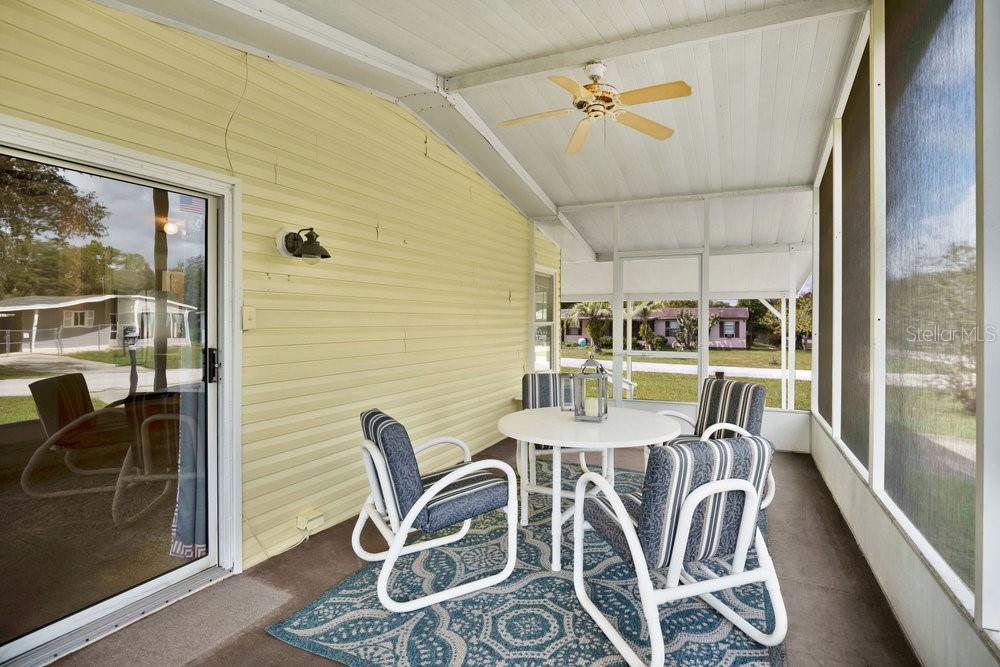 Image 9 of 39 For 152 Florence Boulevard