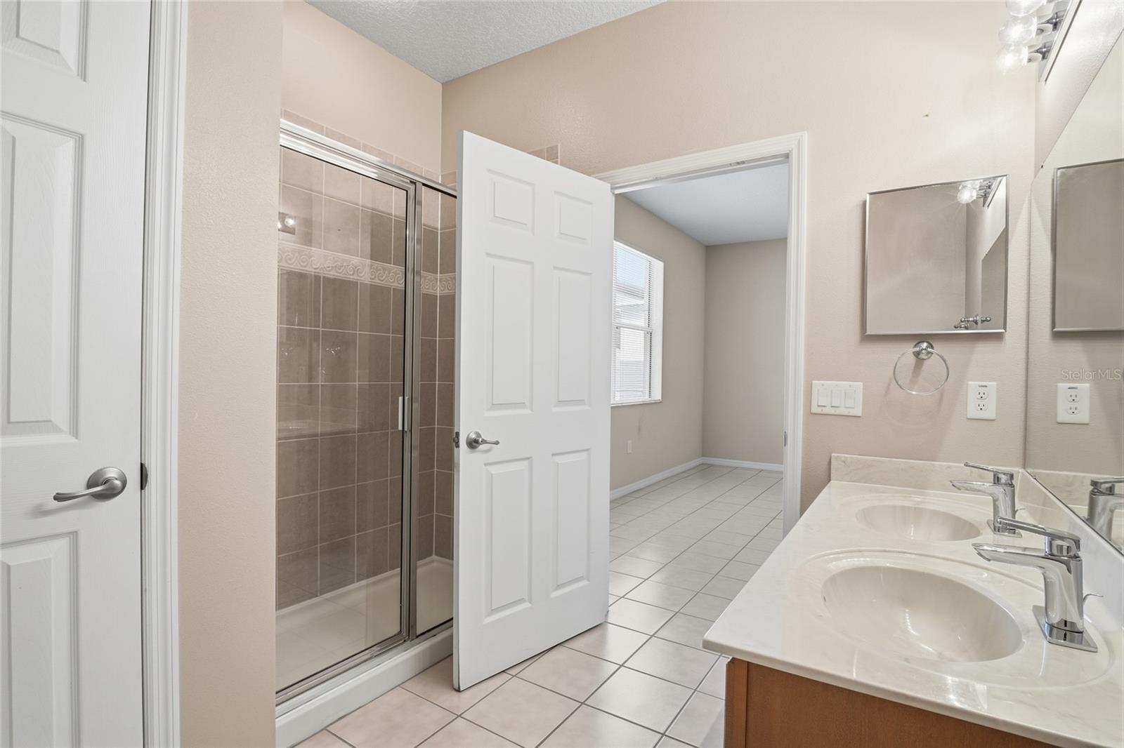 Image 15 of 51 For 2648 Grassmoor Loop