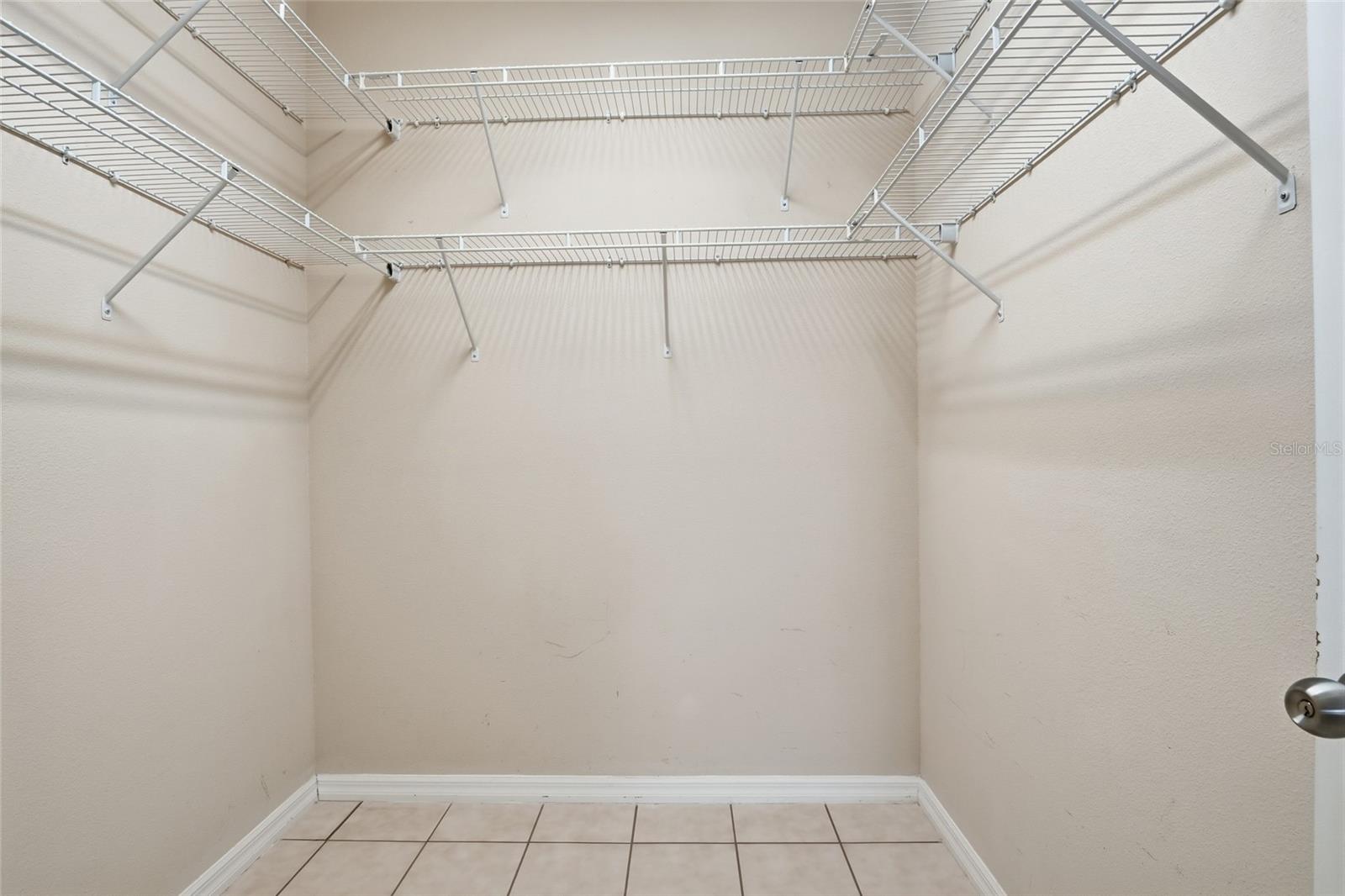 Image 17 of 51 For 2648 Grassmoor Loop