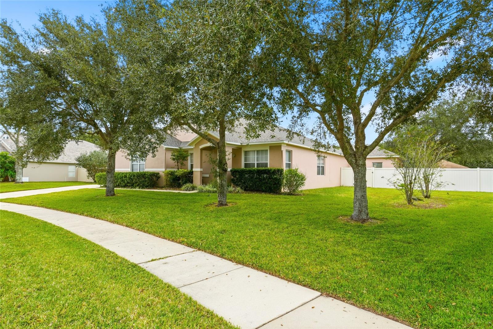 Image 31 of 51 For 2648 Grassmoor Loop