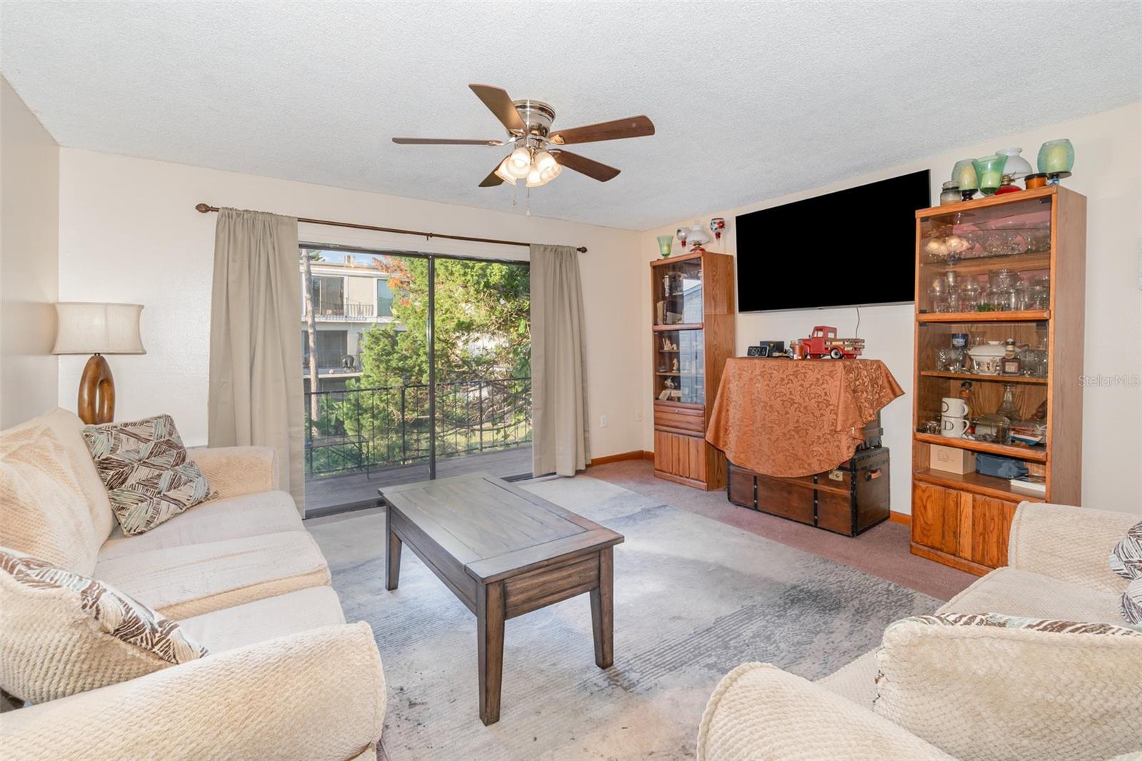 Image 4 of 26 For 6051 Village Circle Ge