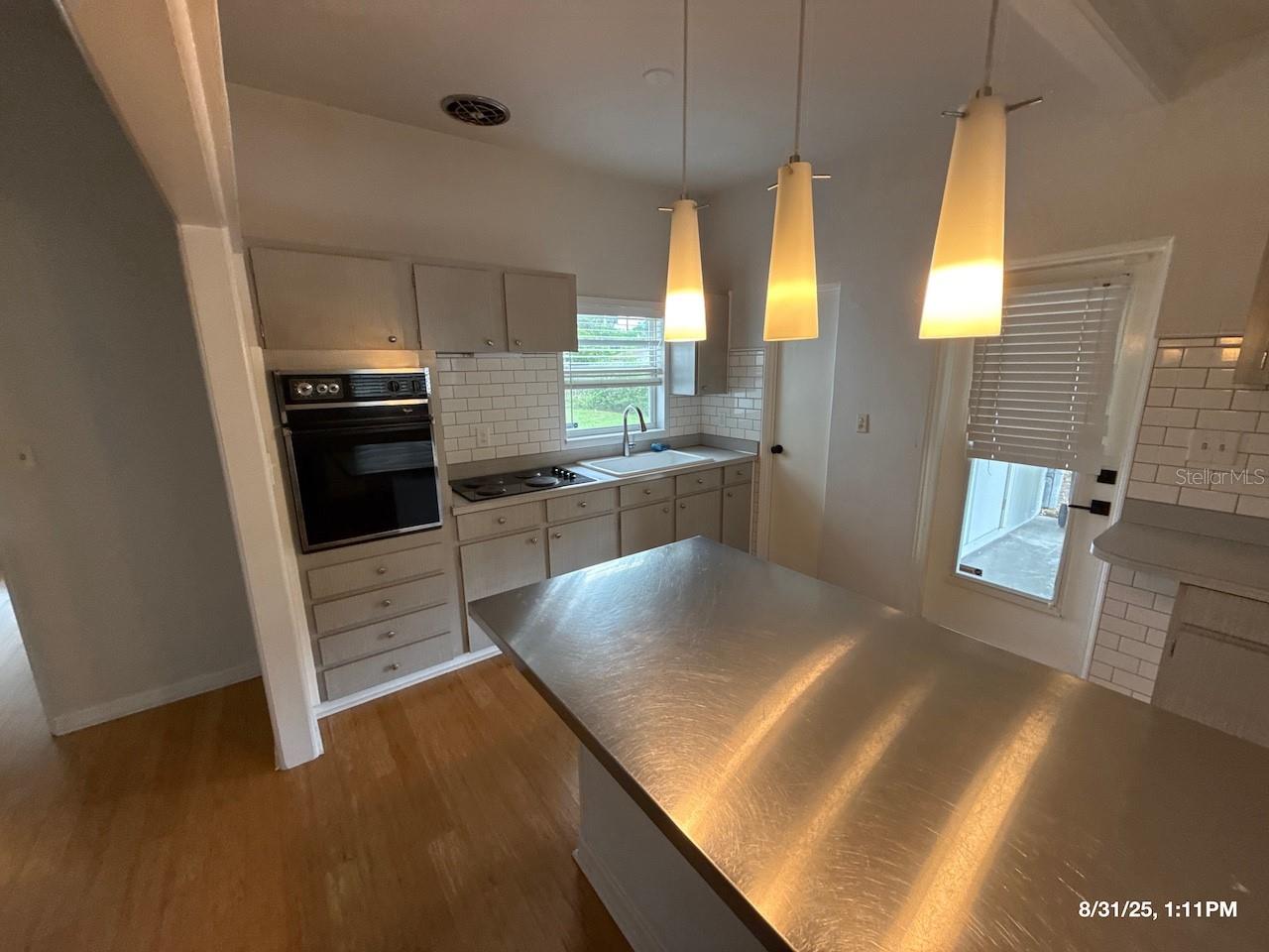 Image 5 of 16 For 3509 Leslie Drive